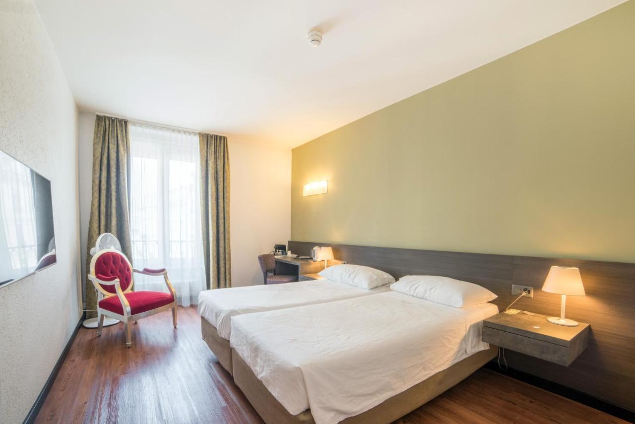 Hotel Montana Cenevre Oda fotoğraf