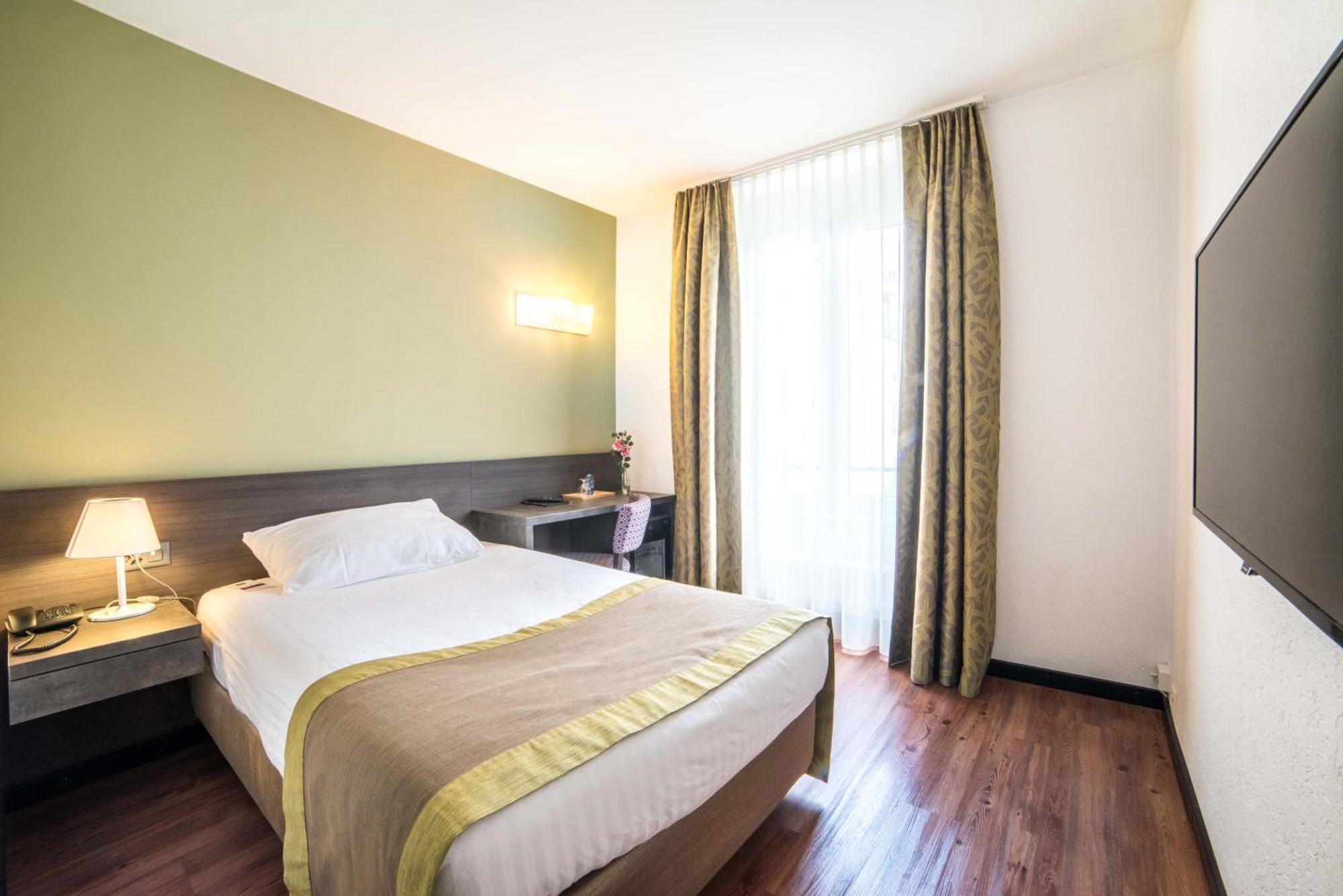 Hotel Montana Cenevre Oda fotoğraf